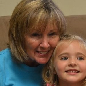 Meet your Posher, Gloria